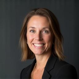 Professionelles Porträt von Elisabeth Gruber, Produzentin und Content Specialist.